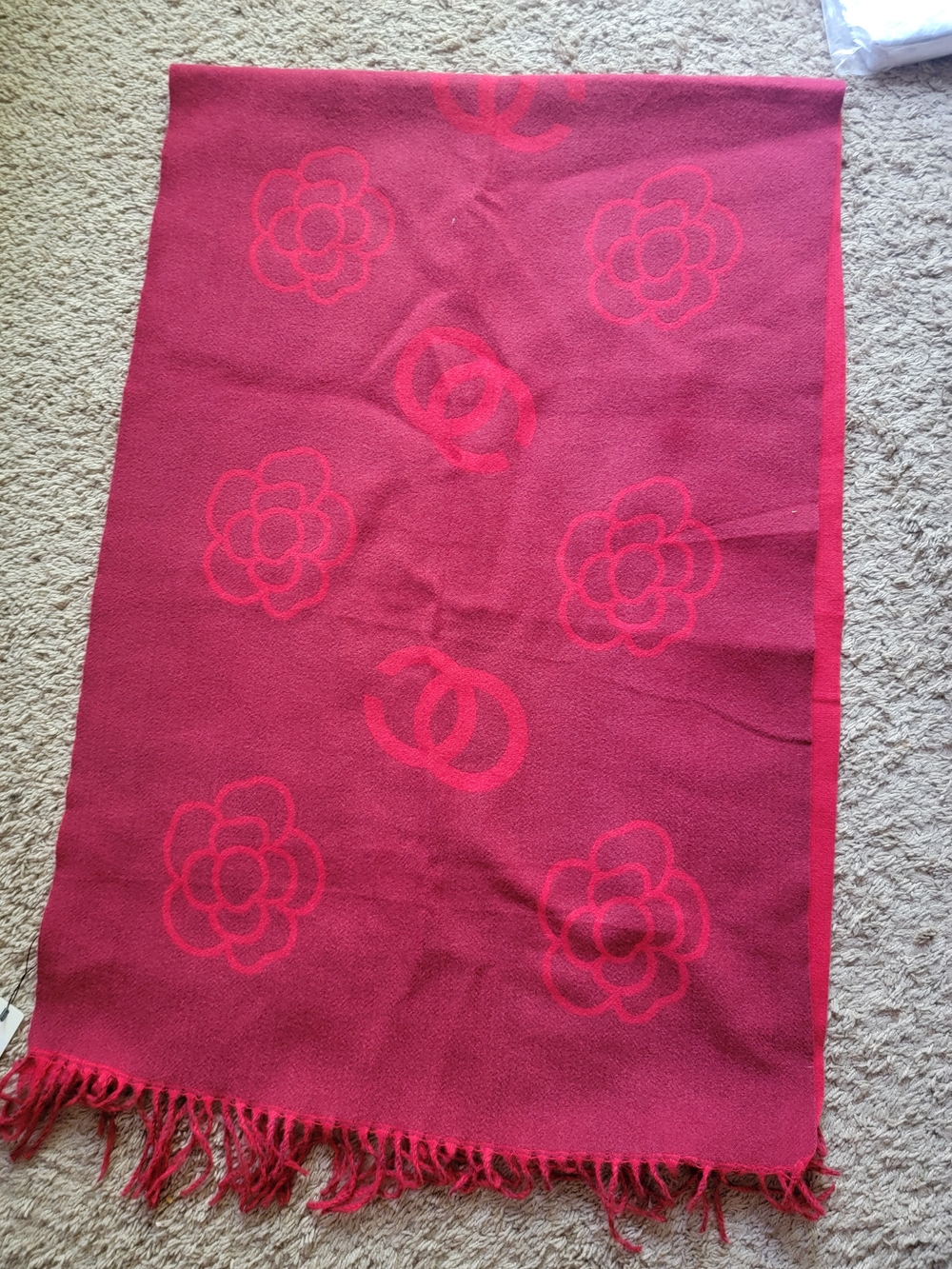 Red Floral Fringe Throw Blanket - Unbranded